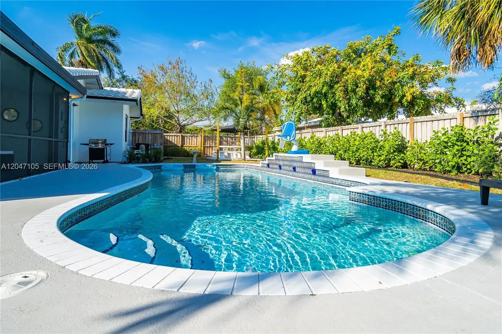 4 bedroom 3 bath Residential for sale at 714 NE 2nd St, Pompano Beach FL 33060