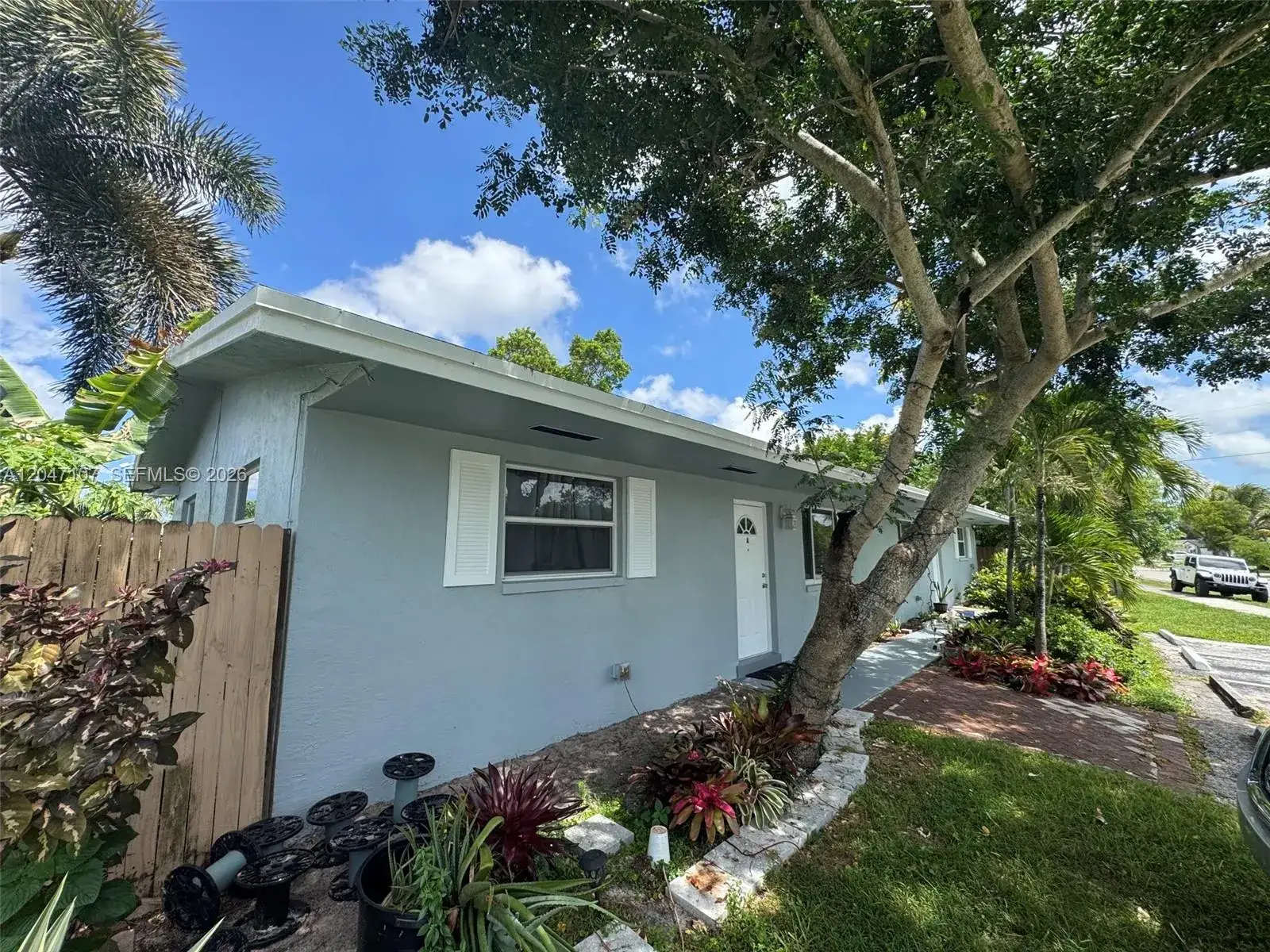 Residential Income for sale at 2200 SW 42nd Ave, Fort Lauderdale FL 33317
