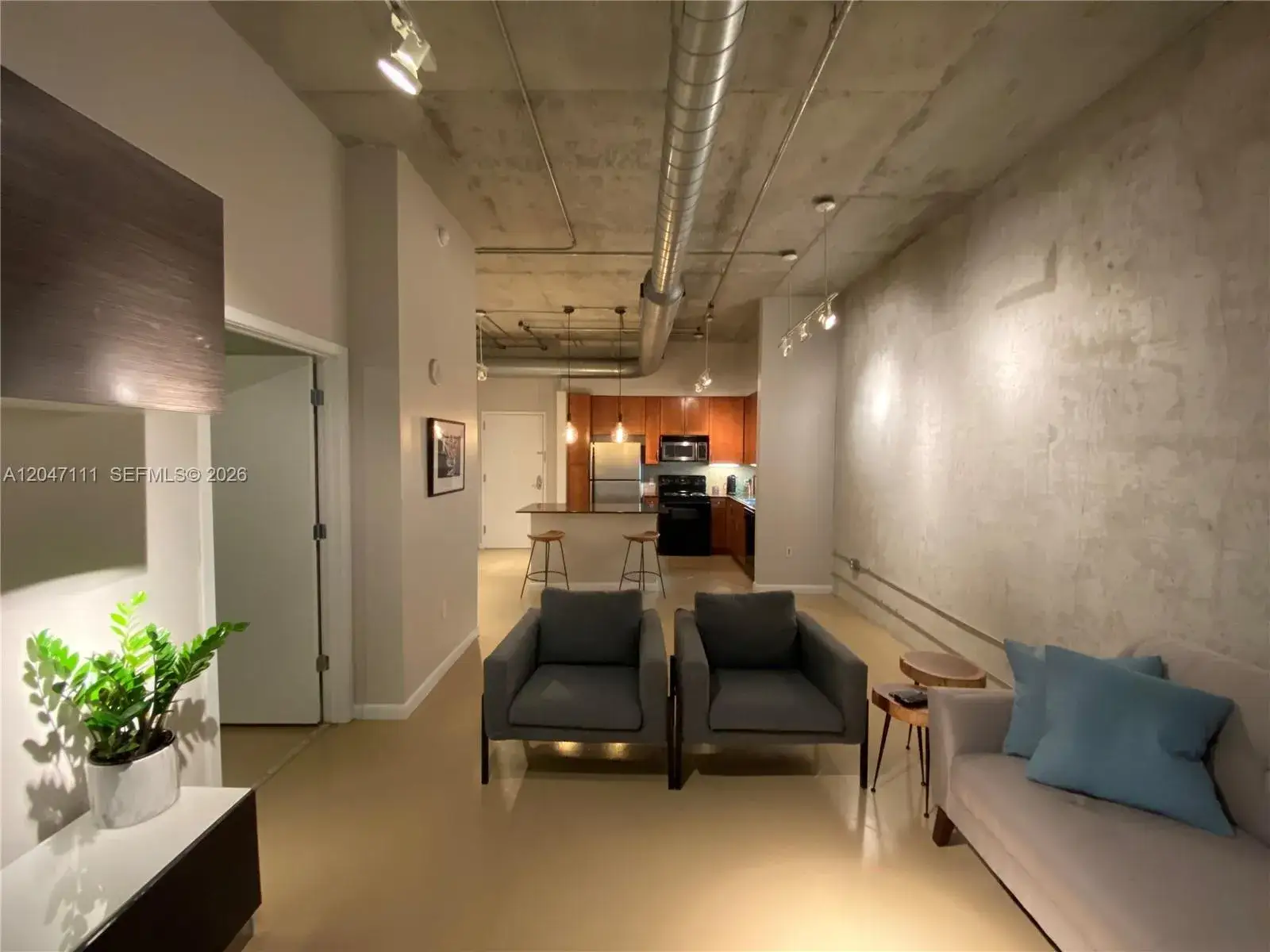 1 bedroom 1 bath Residential Lease for rent at 2001 Biscayne Blvd # 3203, Miami FL 33137