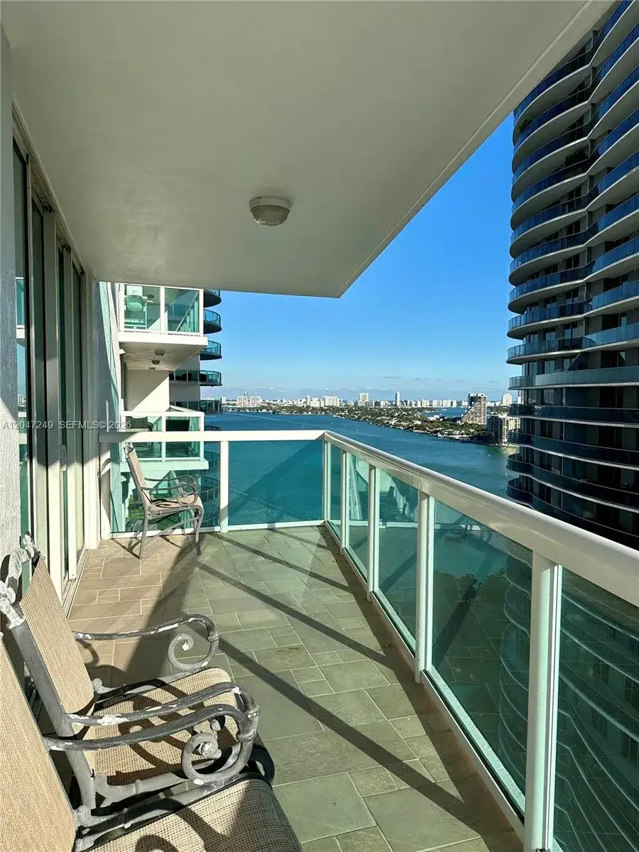 2 bedroom 2 bath Residential Lease for rent at 1800 N Bayshore Dr # 2315, Miami FL 33132