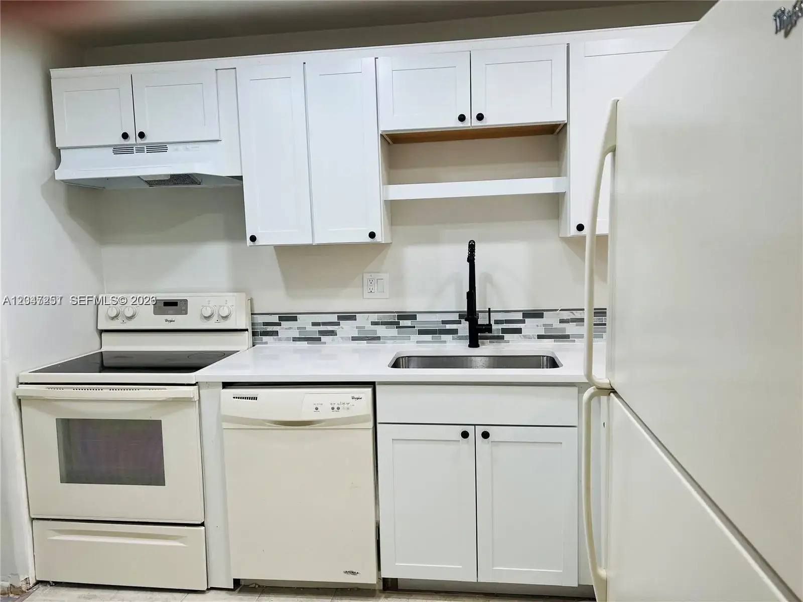 2 bedroom 2 bath Residential Lease for rent at 8025 S Colony Cir S # 210, Tamarac FL 33321