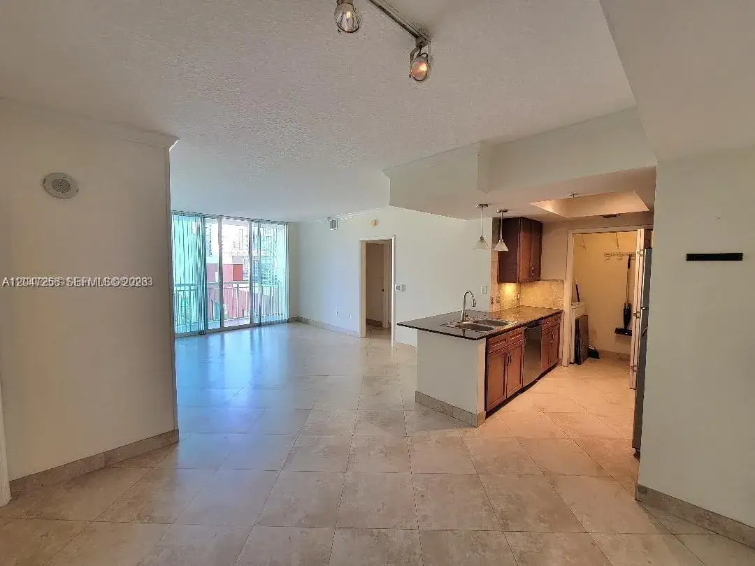 2 bedroom 1 bath Residential Lease for rent at 2000 N Bayshore Dr # 707, Miami FL 33137