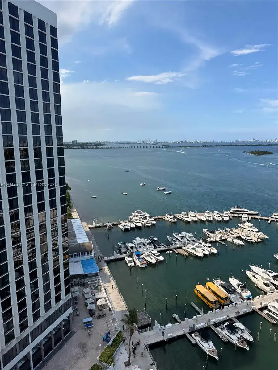 1 bedroom 1 bath Residential Lease for rent at 555 NE 15th St # 23D, Miami FL 33132