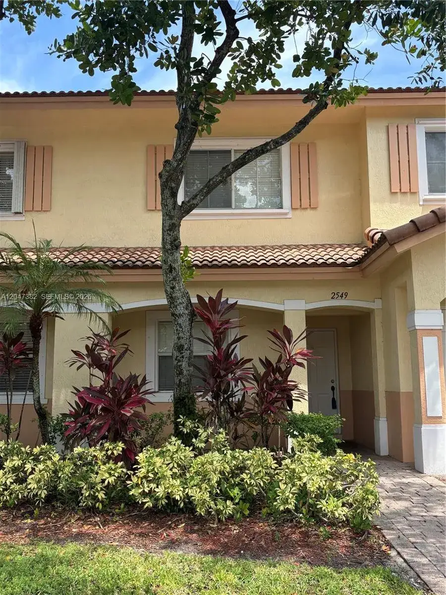 2 bedroom 2 bath Residential Lease for rent at 2549 SW 83rd Ter # 105, Miramar FL 33025