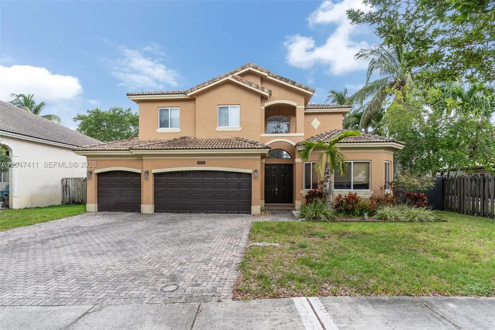 4 bedroom 3 bath Residential for sale at 1922 SE 22nd Ct, Homestead FL 33035