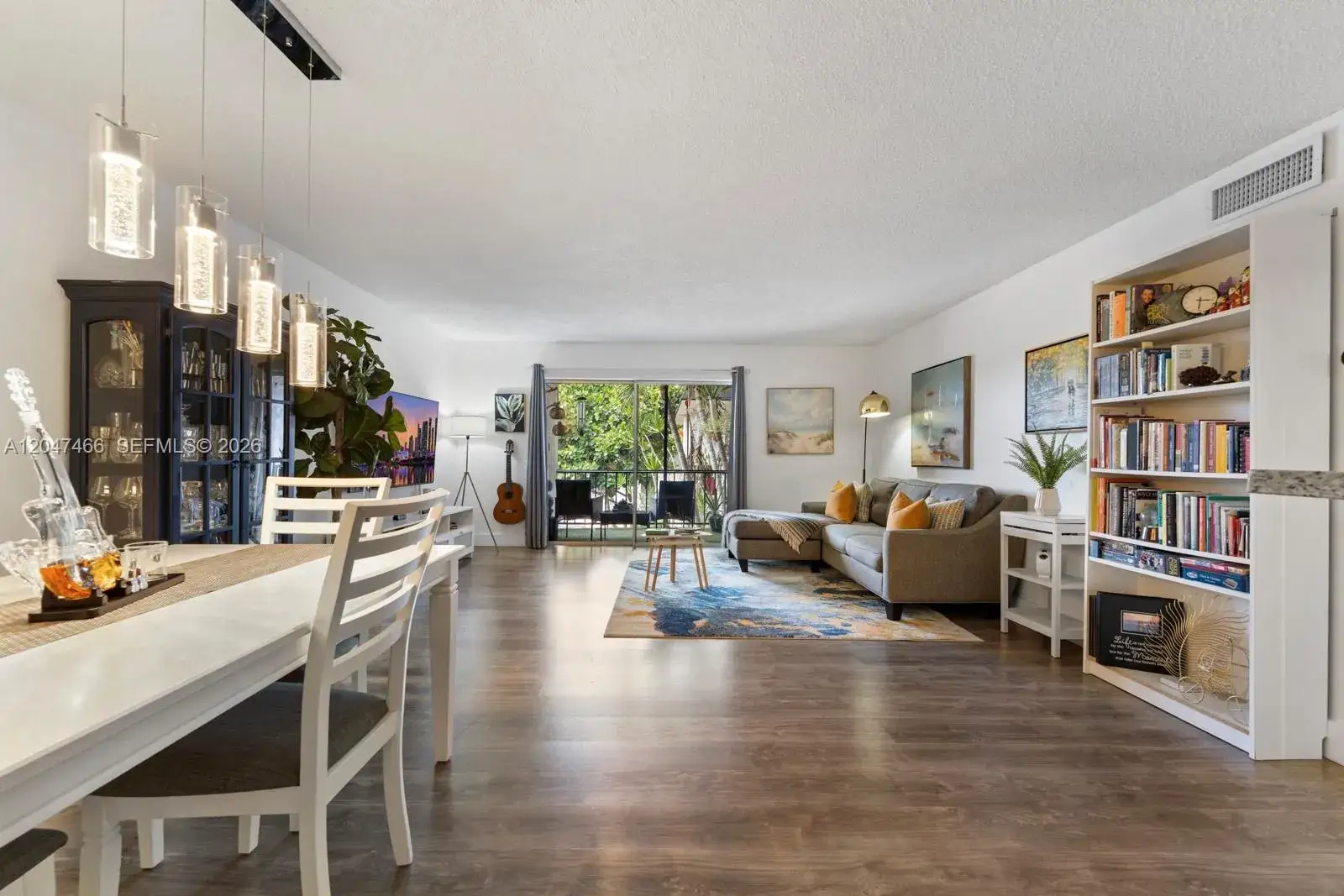 2 bedroom 1 bath Residential for sale at 10381 N Kendall Dr # M8, Miami FL 33176
