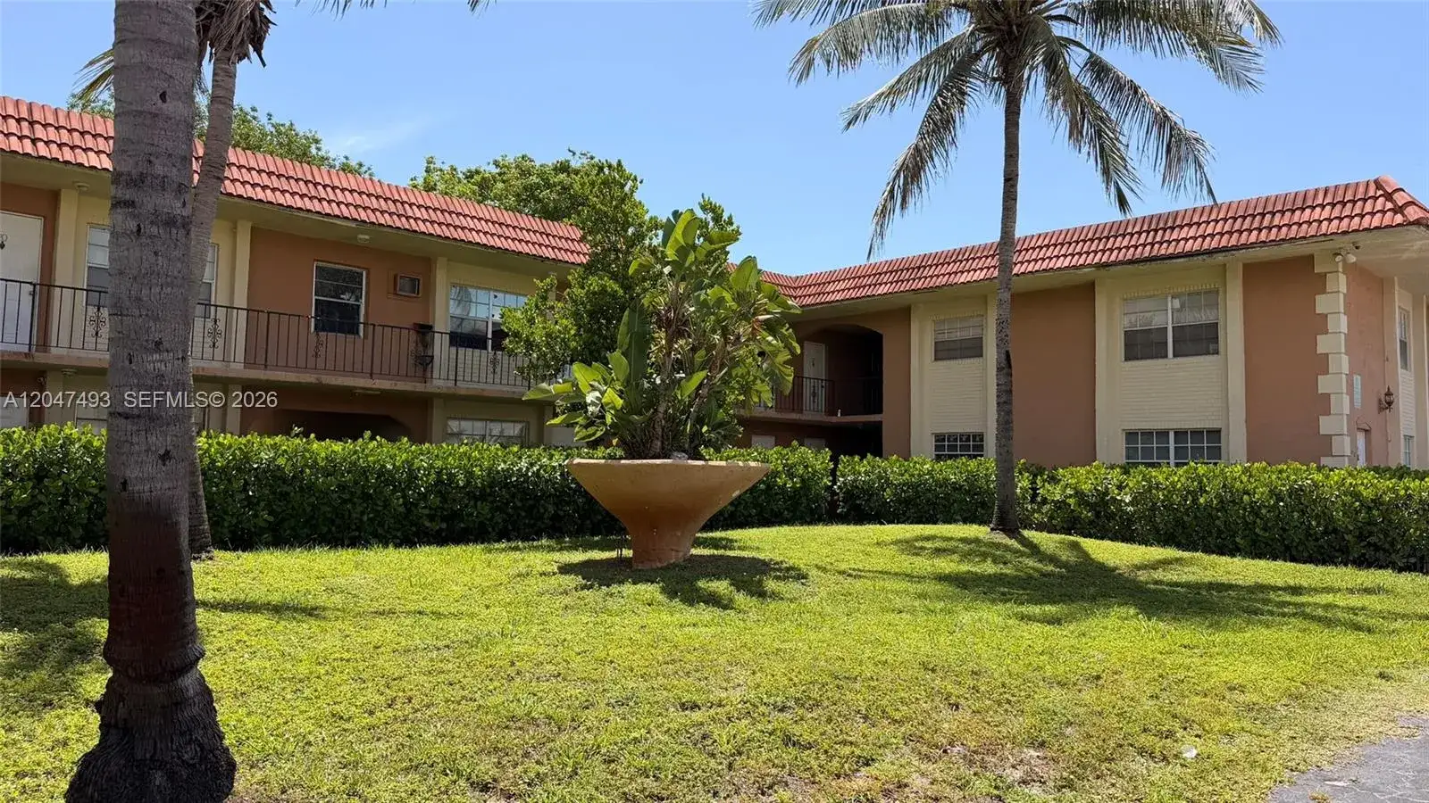 1 bedroom 1 bath Residential Lease for rent at 978 SW 10th Dr # 21, Pompano Beach FL 33060