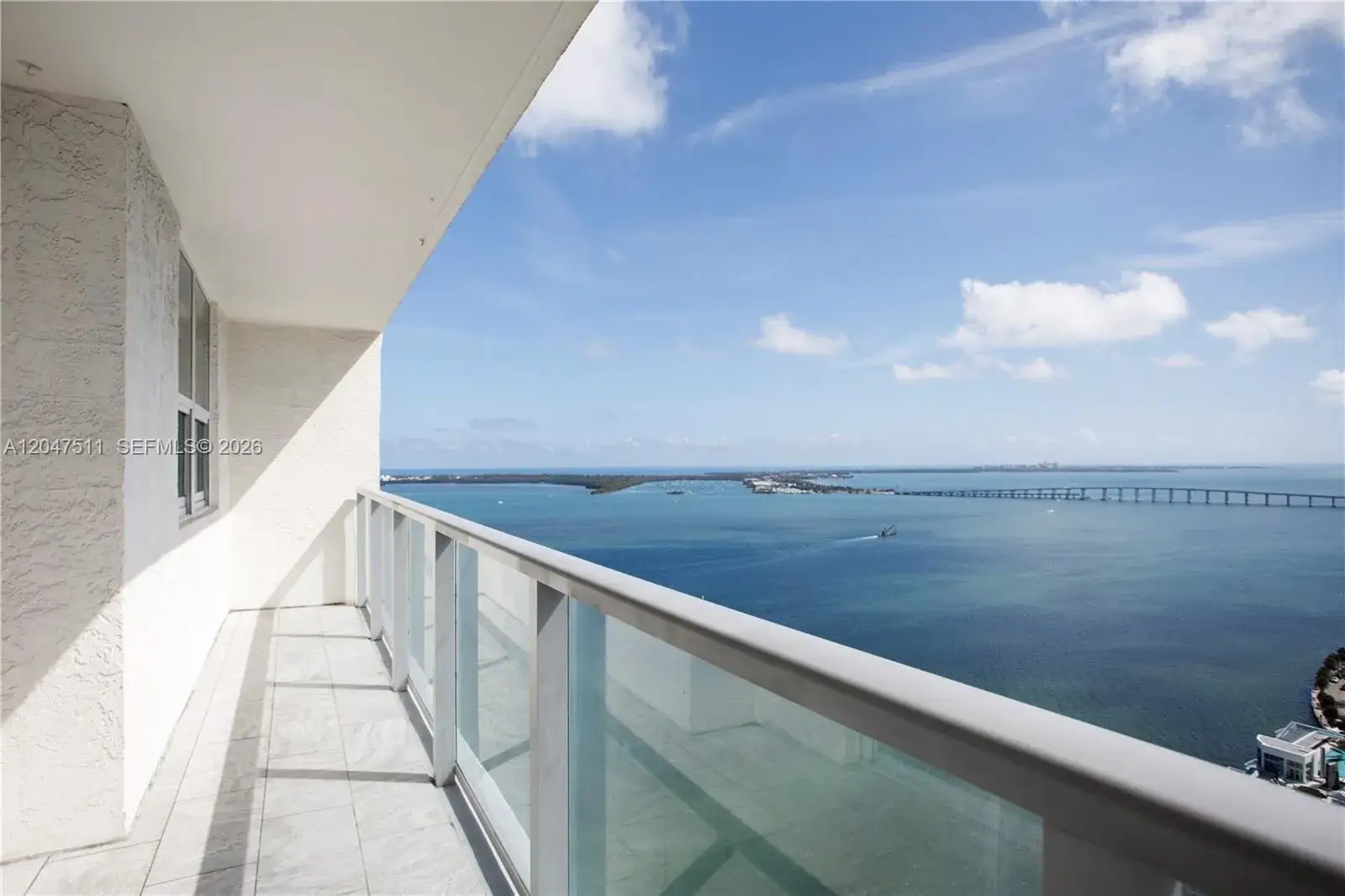 1 bedroom 1 bath Residential for sale at 1155 Brickell Bay Dr # 3105, Miami FL 33131