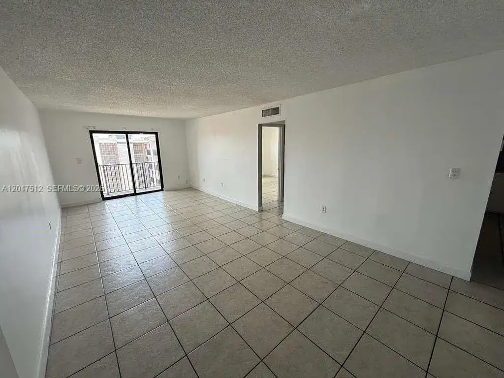 1 bedroom 1 bath Residential Lease for rent at 6950 W 6th Ave # 509, Hialeah FL 33014
