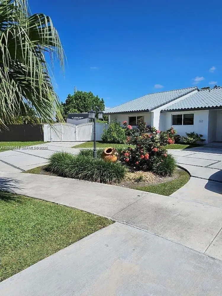 3 bedroom 2 bath Residential Lease for rent at 61 NW 132nd Pl # 0, Miami FL 33182
