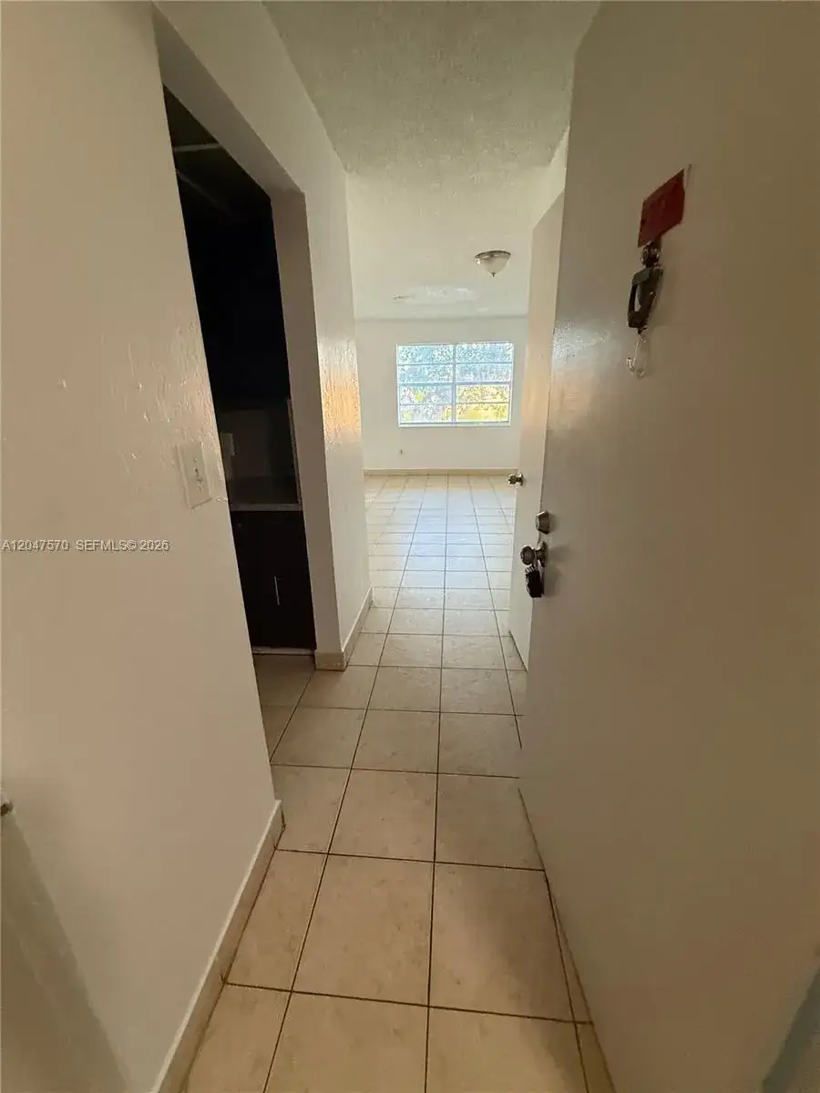 2 bedroom 1 bath Residential for sale at 1305 W 53rd St # 406, Hialeah FL 33012