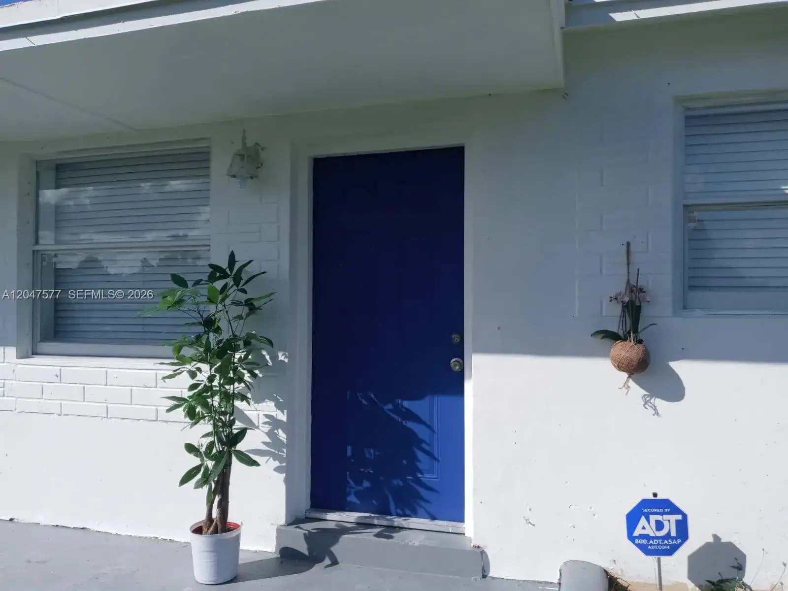 4 bedroom 1 bath Residential Lease for rent at 10961 SW 222nd Ter, Miami FL 33170