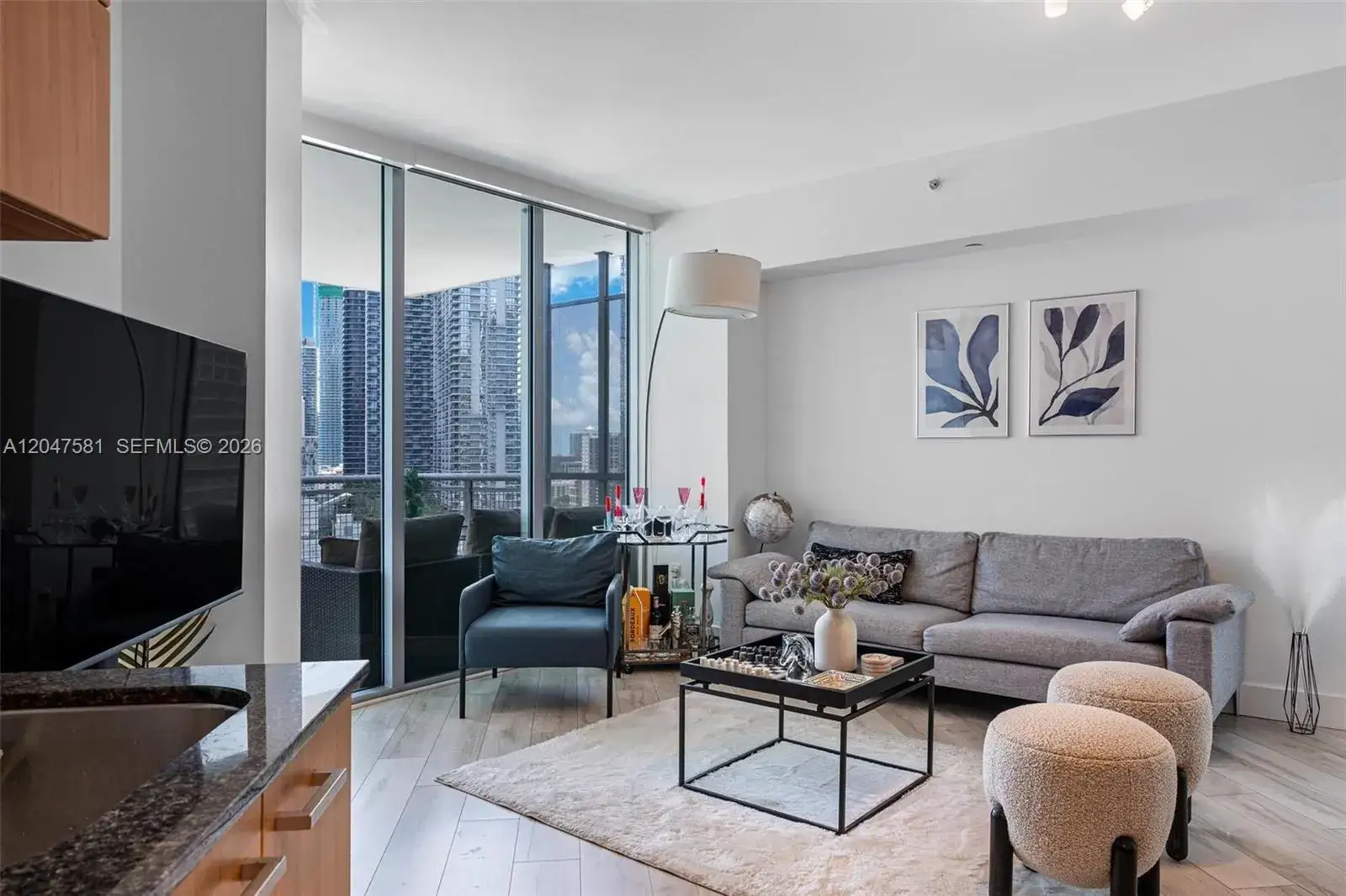1 bedroom 1 bath Residential for sale at 350 S Miami Ave # 2108, Miami FL 33130
