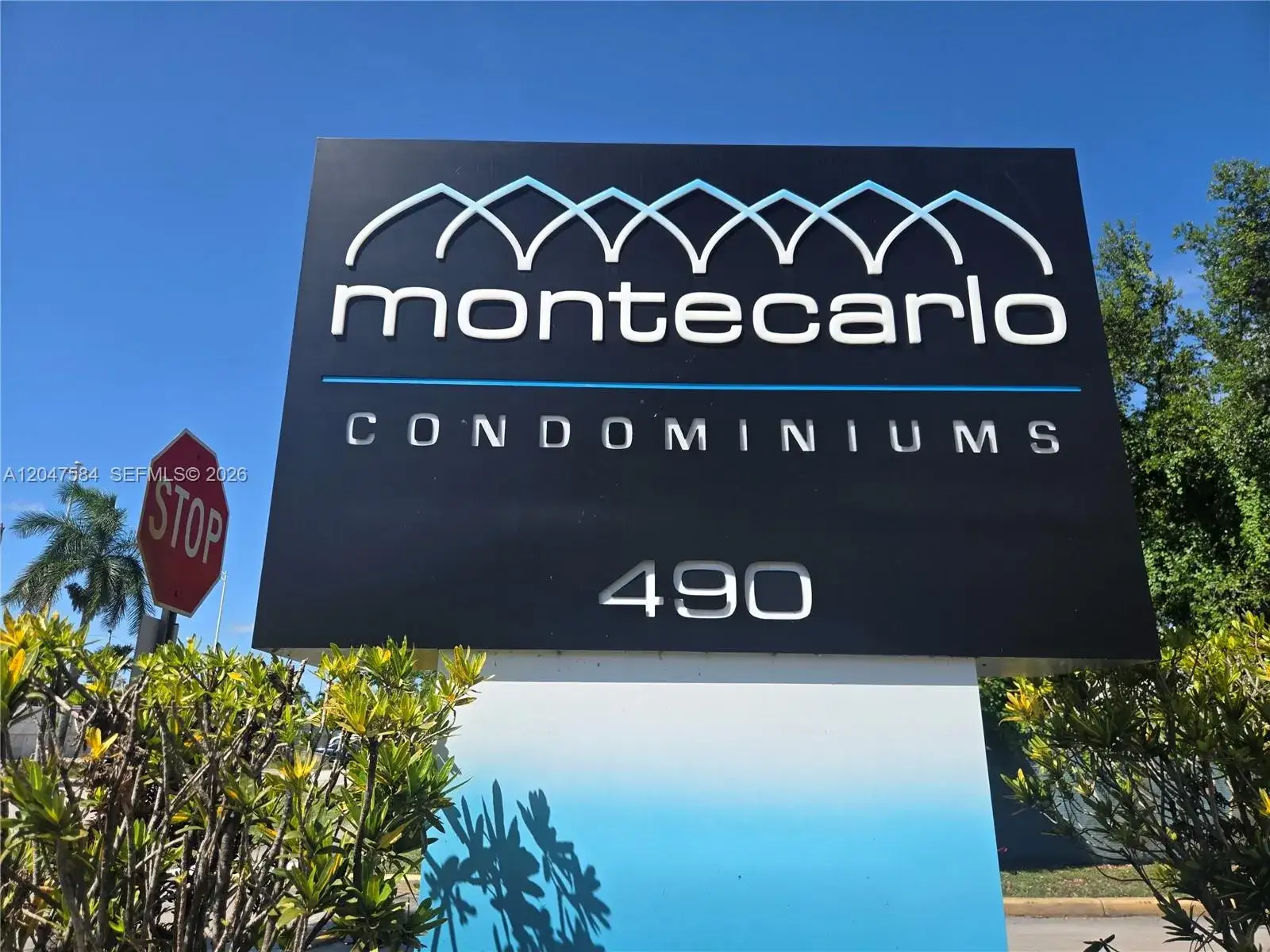 2 bedroom 2 bath Residential Lease for rent at 482 NW 165th St Rd # 505, Miami FL 33169