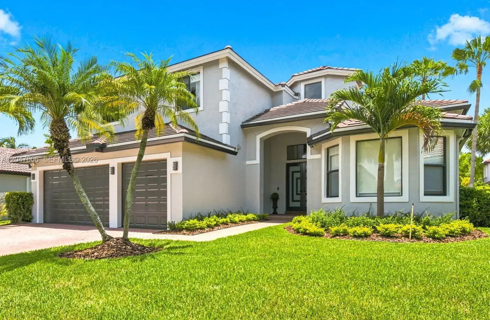6 bedroom 5 bath Residential for sale at 3061 SW 189th Ter, Miramar FL 33029