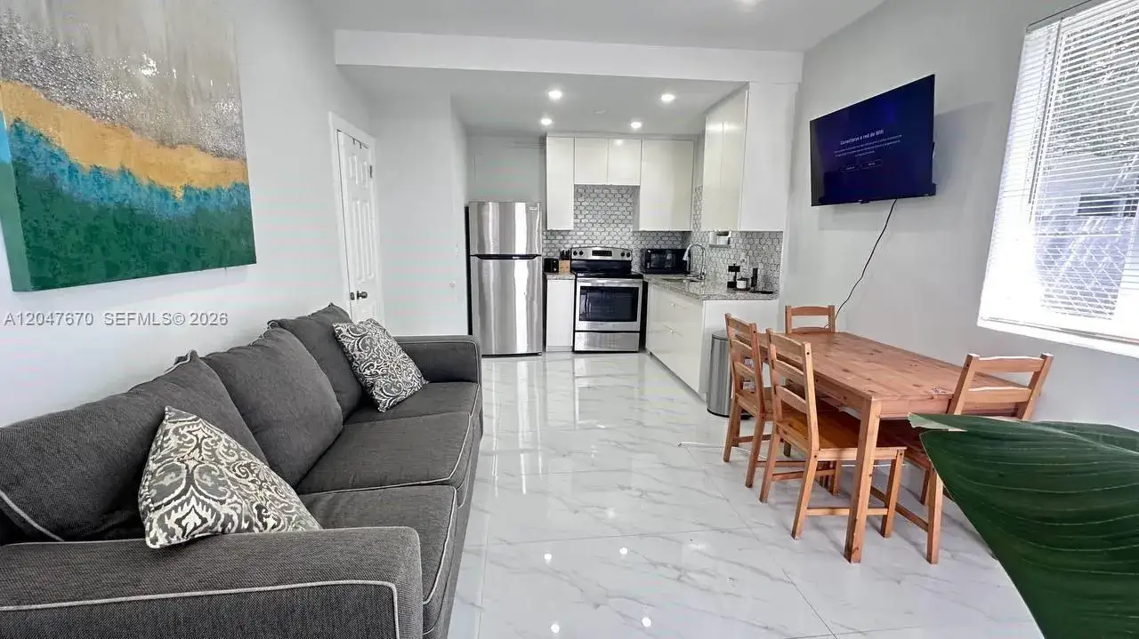 1 bedroom 1 bath Residential Lease for rent at 320 SW 29th Rd, Miami FL 33129