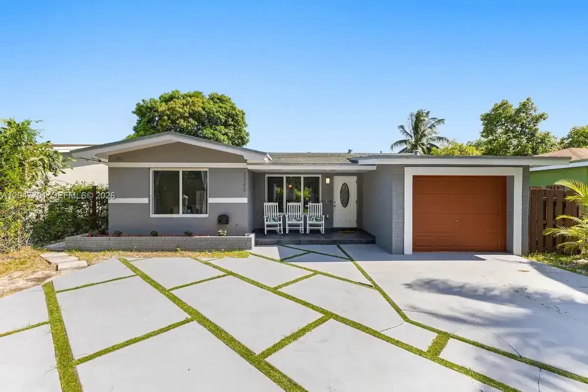 4 bedroom 3 bath Residential for sale at 1240 NE 159th St, North Miami Beach FL 33162