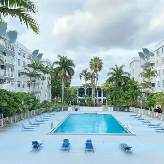 2 bedroom 2 bath Residential Lease for rent at 492 NW 165th St Rd # 415, Miami FL 33169