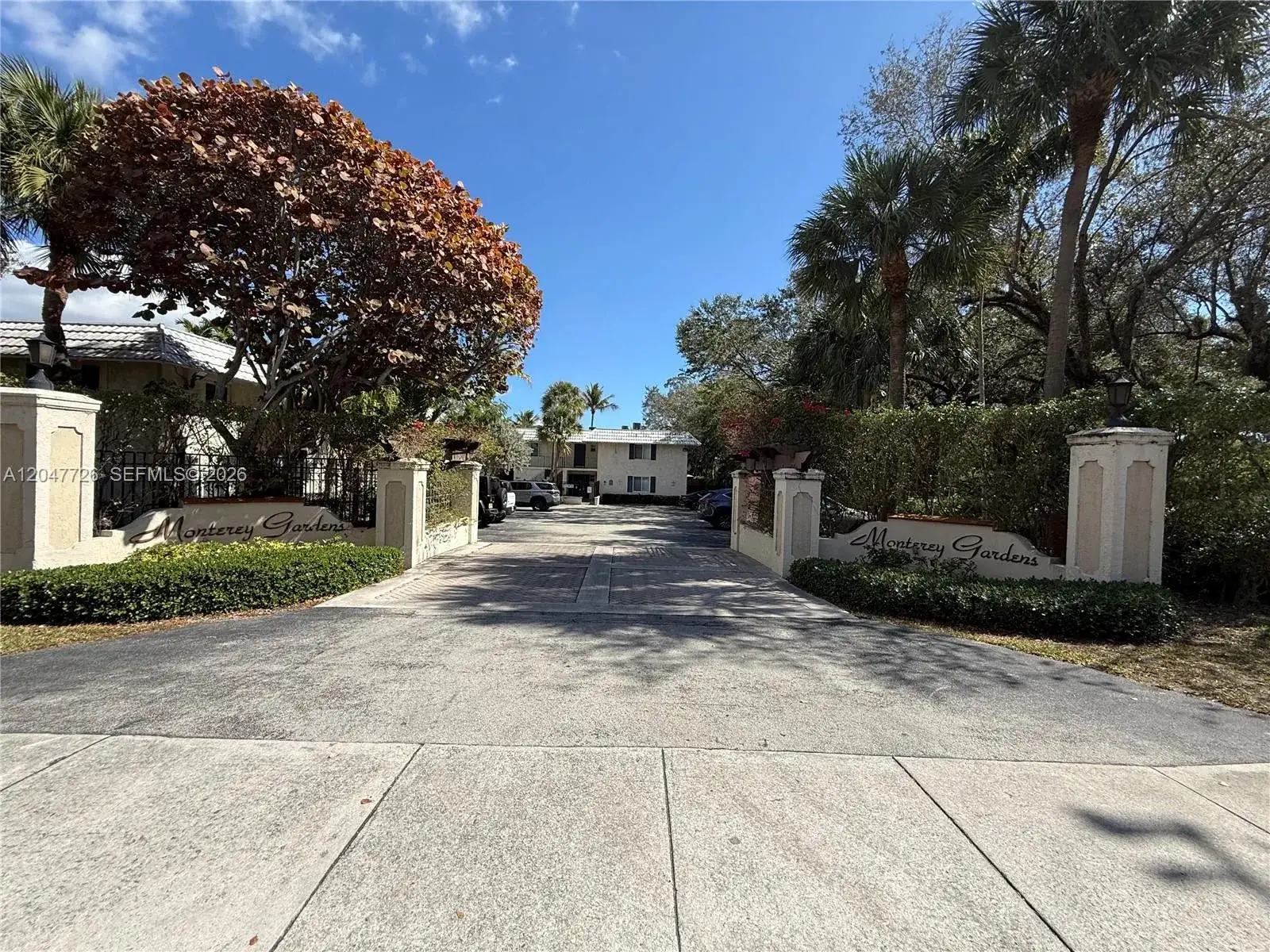 1 bedroom 1 bath Residential Lease for rent at 8607 SW 68th Ct # 24, Pinecrest FL 33156