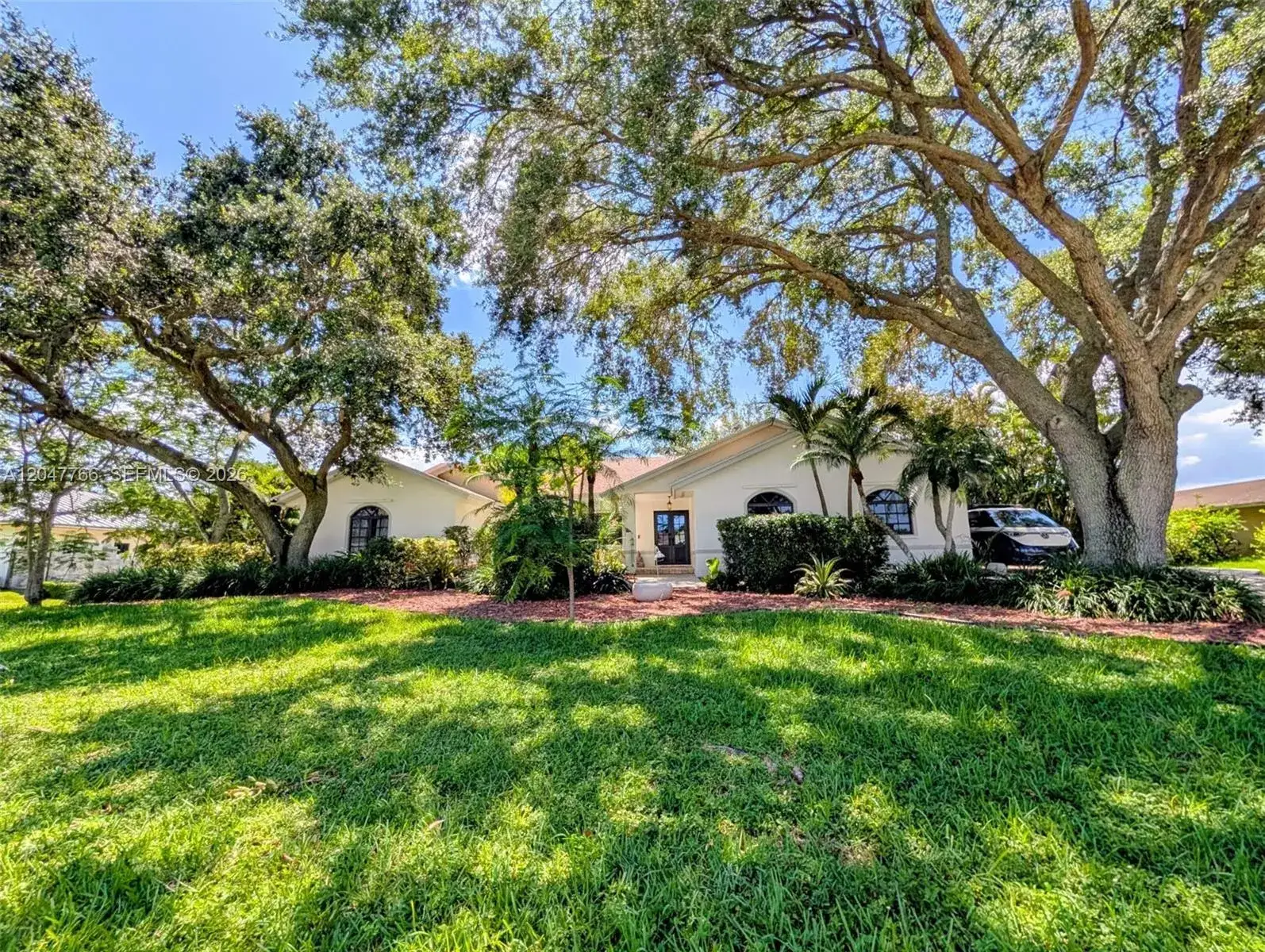 6 bedroom 3 bath Residential for sale at 5131 SW 201st Ter, Southwest Ranches FL 33332