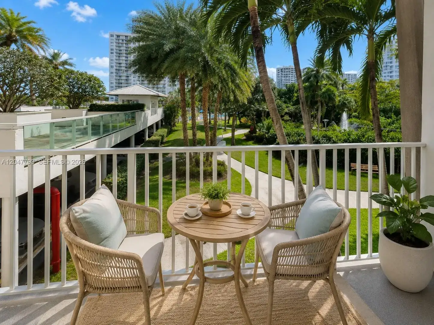 1 bedroom 1 bath Residential for sale at 2801 NE 183rd St # 208W, Aventura FL 33160