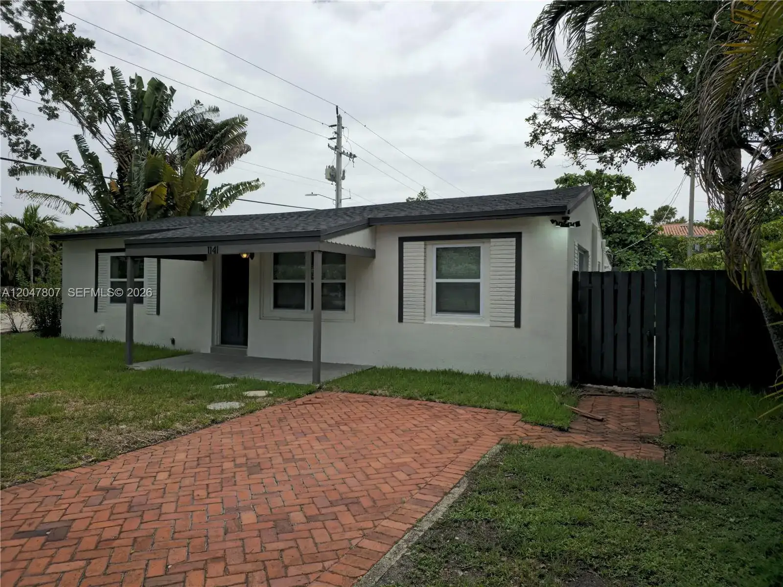 2 bedroom 2 bath Residential for sale at 1141 SW 8th Ter, Fort Lauderdale FL 33315