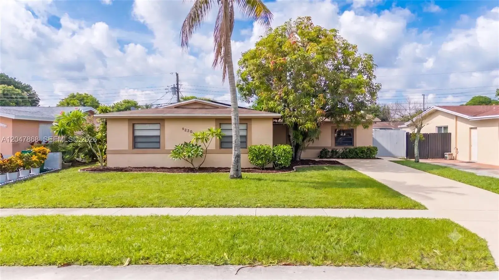 4230 NW 23rd Ct, Lauderhill FL 33313