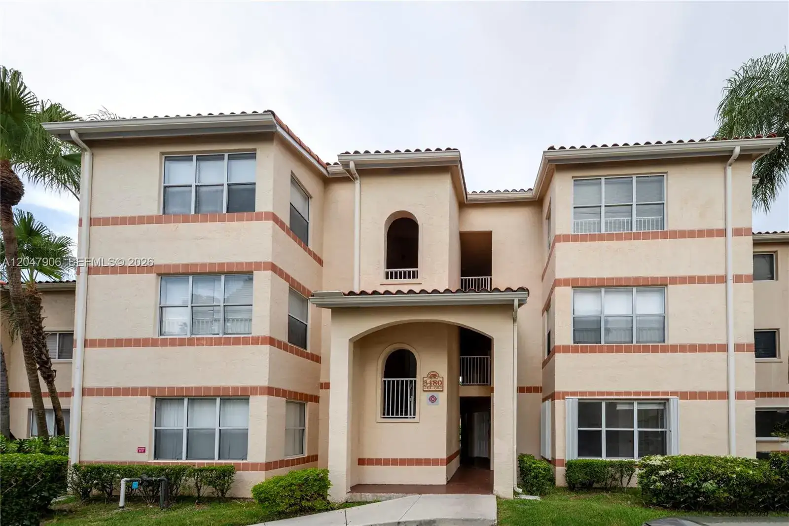 2 bedroom 1 bath Residential for sale at 3480 N Pinewalk Dr N # 116, Margate FL 33063