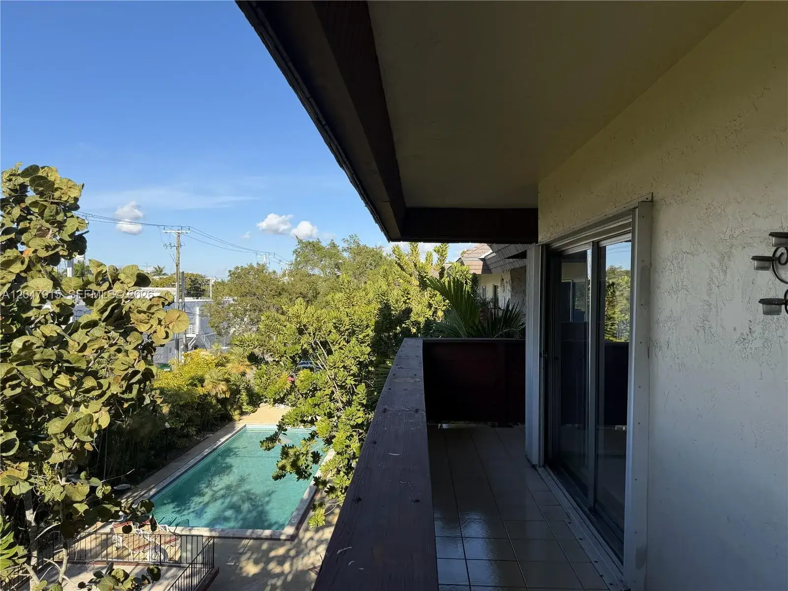 2 bedroom 2 bath Residential Lease for rent at 1205 Mariposa Ave # 413, Coral Gables FL 33146