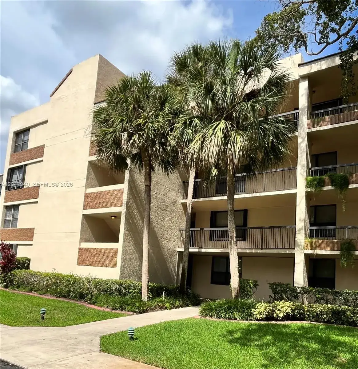 100 NW 76th Ave # 2, Plantation FL 33324