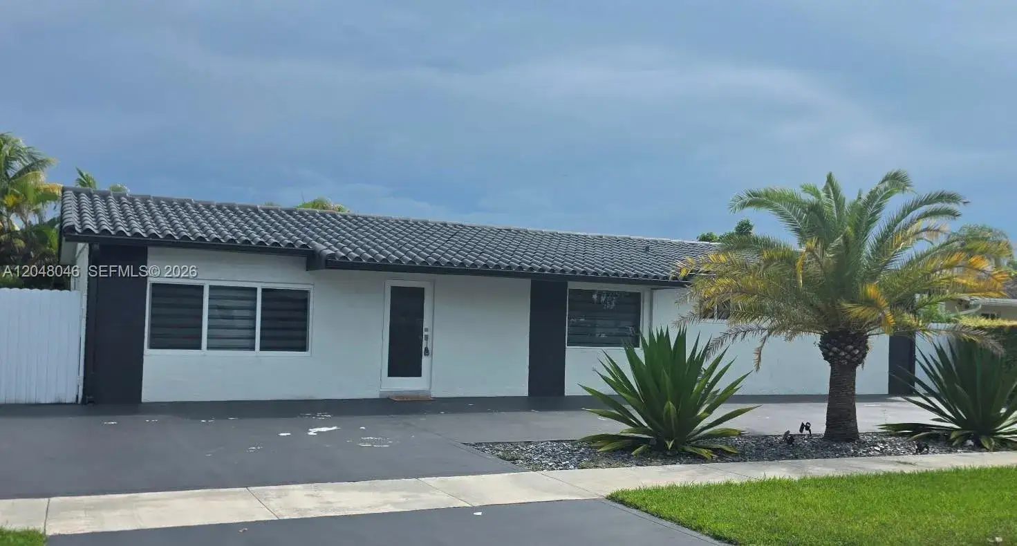 3 bedroom 2 bath Residential Lease for rent at 10790 SW 66th Dr # 0, Miami FL 33173
