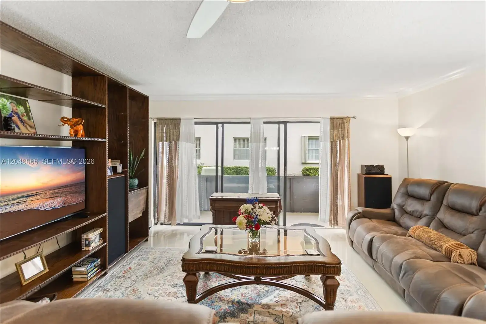 2 bedroom 2 bath Residential for sale at 204 E Laurel Dr # 1204, Margate FL 33063