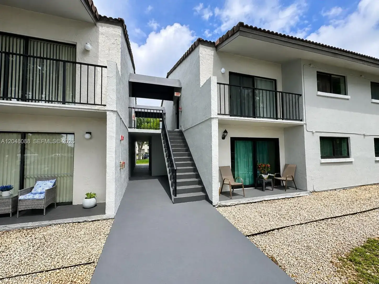 2 bedroom 2 bath Residential for sale at 7095 NW 179th St # 209, Hialeah FL 33015