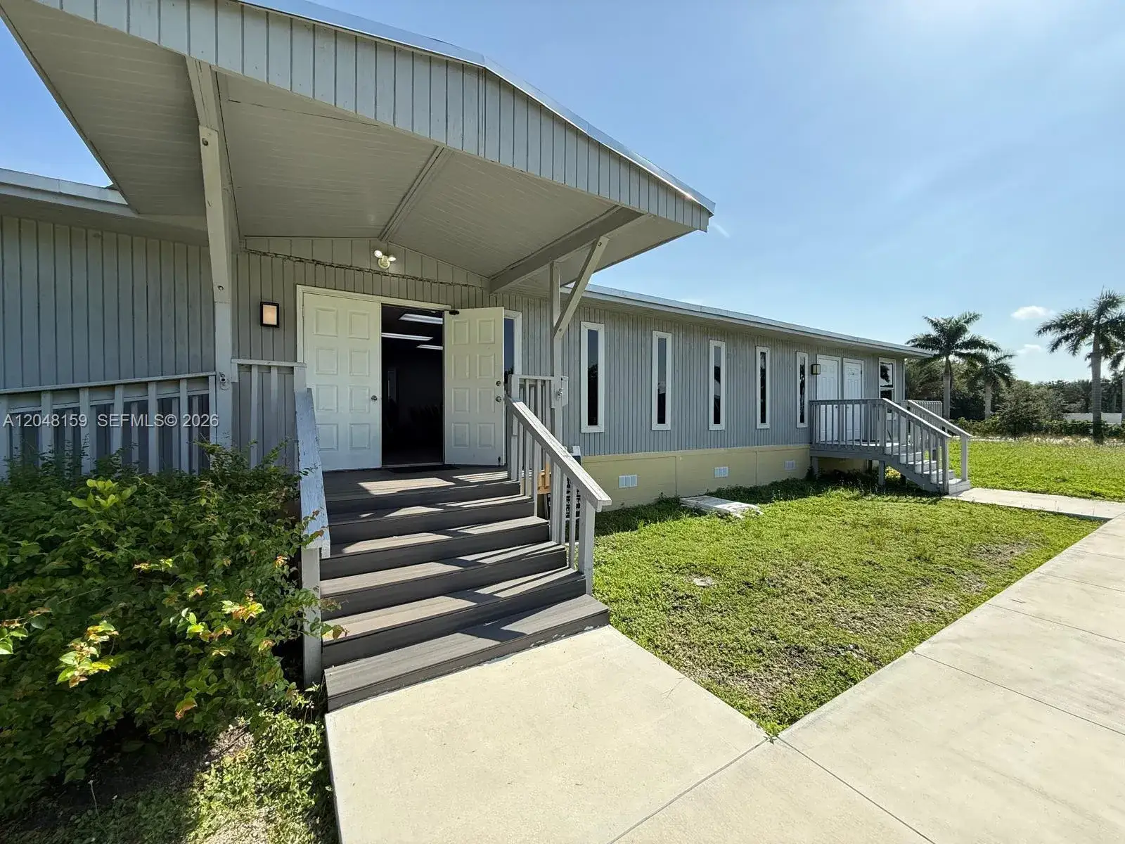 Commercial Sale for sale at 18500 Griffin Rd, Southwest Ranches FL 33332