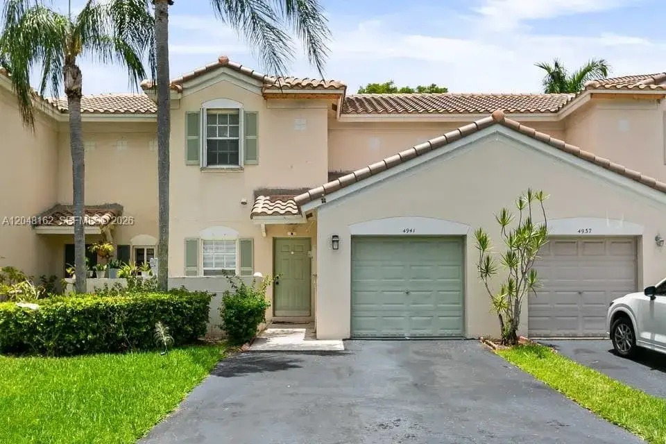 3 bedroom 2 bath Residential for sale at 4941 SW 32nd Ter, Dania Beach FL 33312