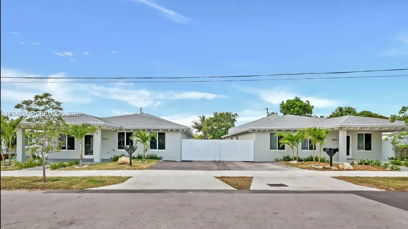 3 bedroom 2 bath Residential Lease for rent at 10235 SW 173rd St # 10235, Miami FL 33157