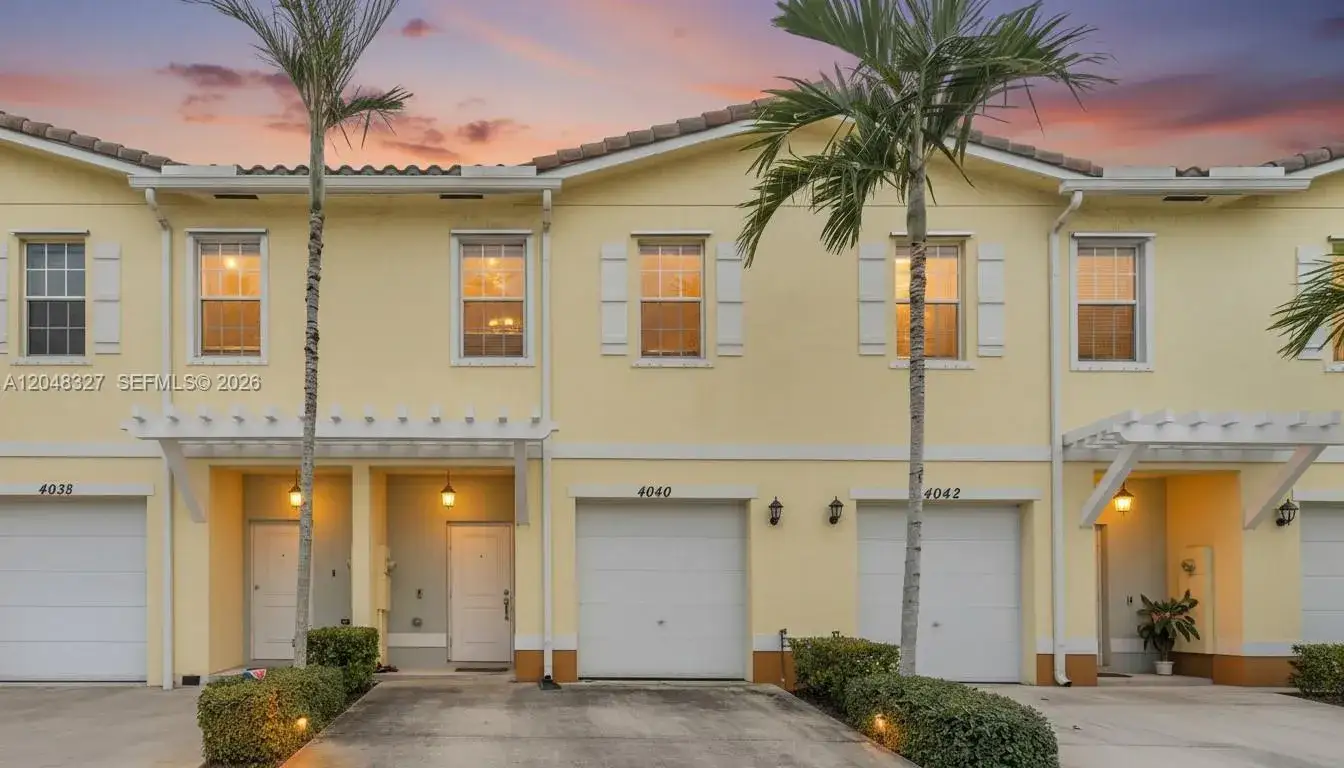 3 bedroom 2 bath Residential for sale at 4040 NW 11th St, Lauderhill FL 33313