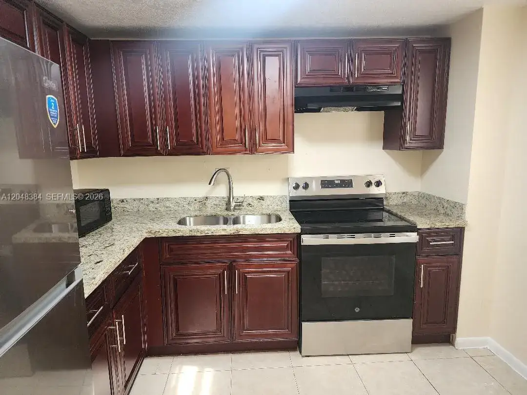 2 bedroom 2 bath Residential Lease for rent at 1700 NW 58th Ter # 2E, Sunrise FL 33313