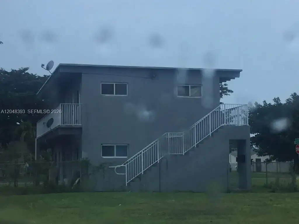 Residential Income for sale at 515 SW 3rd Ave, Homestead FL 33030
