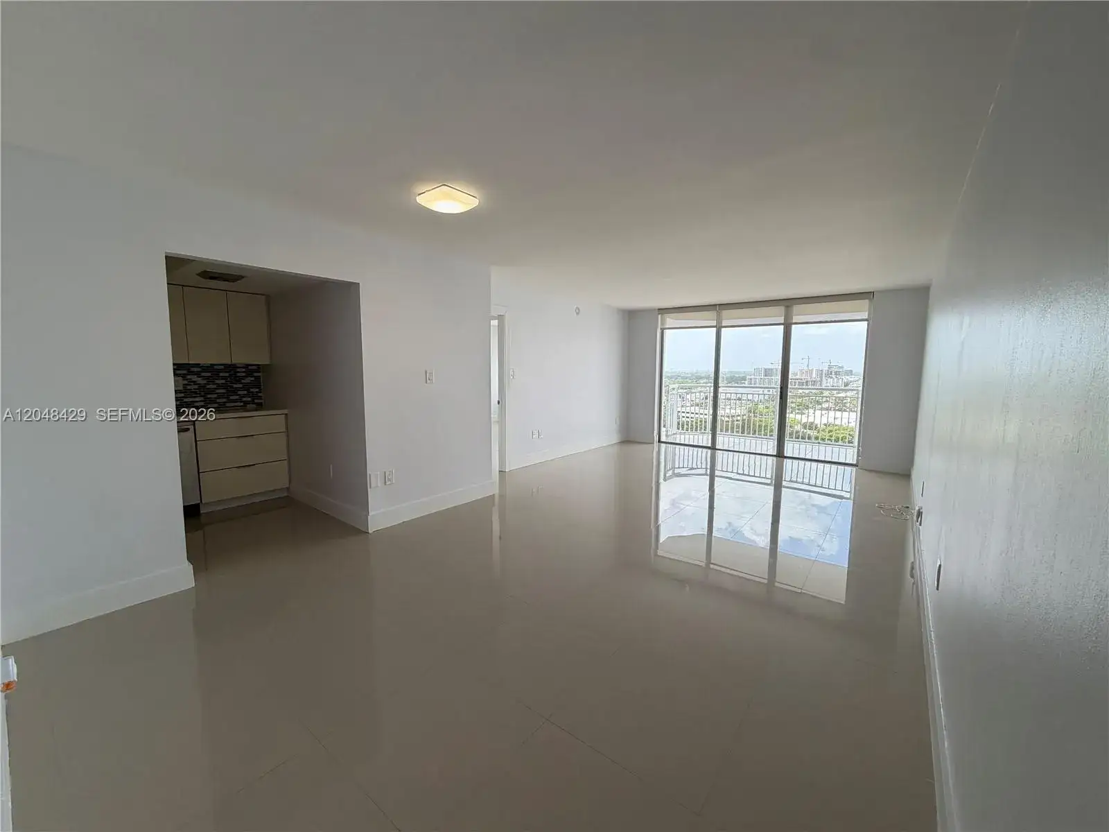 1 bedroom 1 bath Residential for sale at 18011 Biscayne Blvd # 1802, Aventura FL 33160