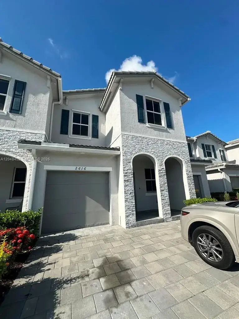 3 bedroom 2 bath Residential Lease for rent at 2616 SE 10th St # 2616, Homestead FL 33035