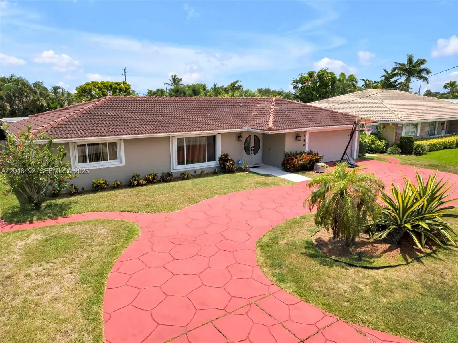 3 bedroom 2 bath Residential for sale at 2480 NE 46th St, Lighthouse Point FL 33064