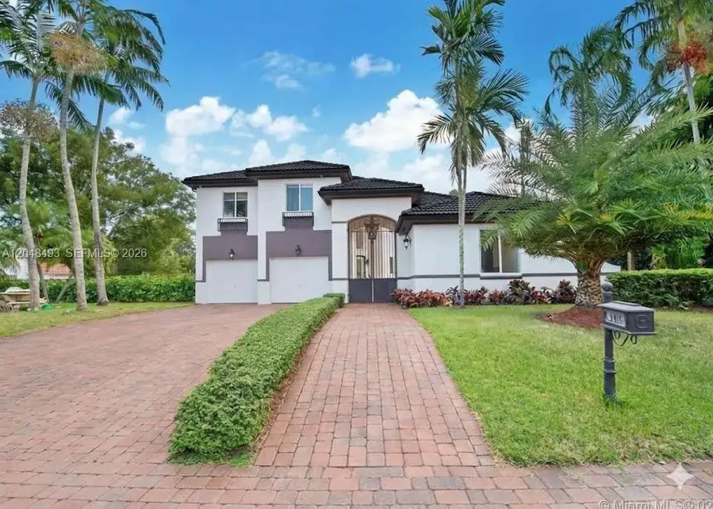 5 bedroom 3 bath Residential for sale at 8164 SW 171st St, Palmetto Bay FL 33157