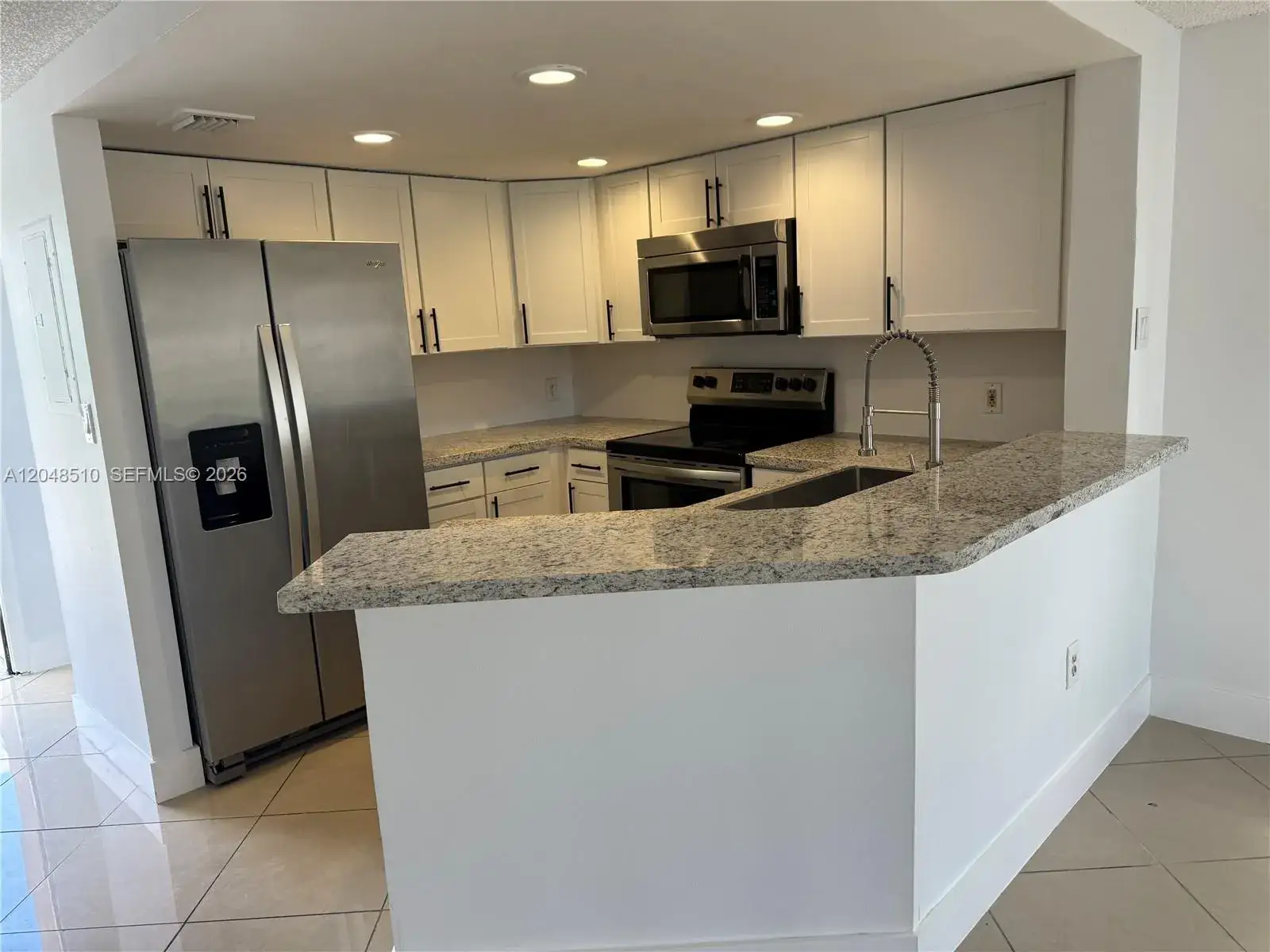 2 bedroom 2 bath Residential Lease for rent at 5200 NW 31st Ave # 150, Fort Lauderdale FL 33309
