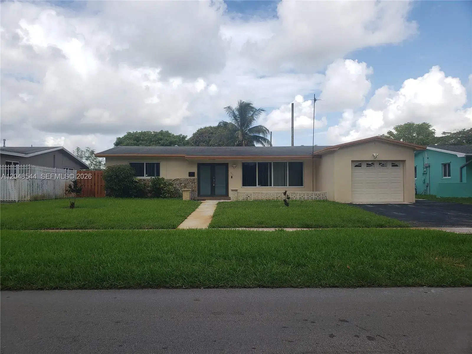 3 bedroom 2 bath Residential for sale at 510 SW 70th Ave, Pembroke Pines FL 33023