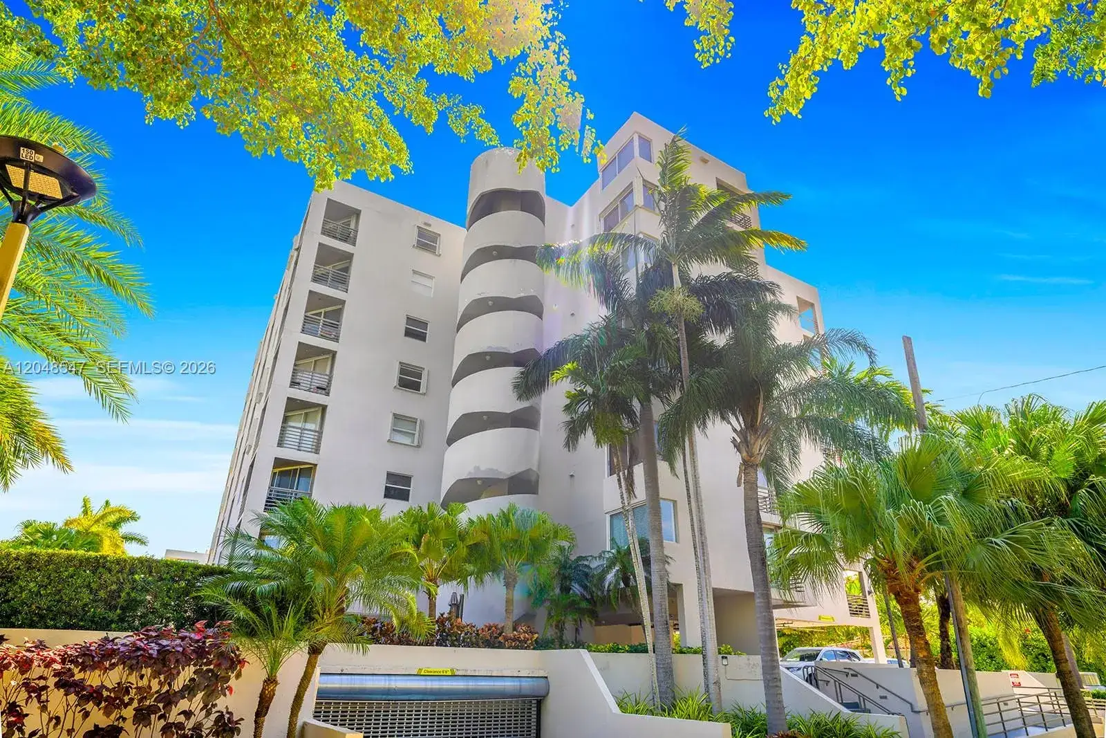 1 bedroom 1 bath Residential Lease for rent at 2400 SW 3rd Ave # 706, Miami FL 33129