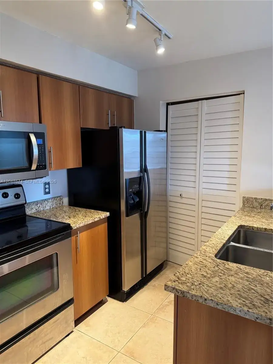 1 bedroom 1 bath Residential Lease for rent at 1205 Crystal Way, Delray Beach FL 33444