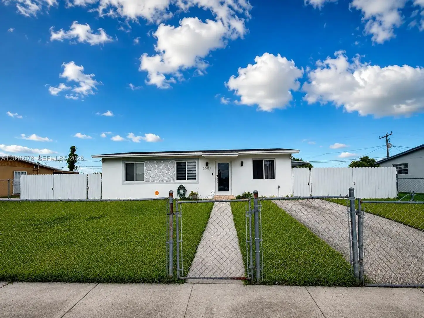 3 bedroom 1 bath Residential for sale at 20421 SW 118th Ave, Miami FL 33177