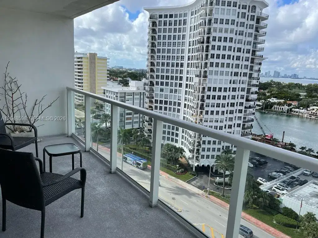 2 bedroom 1 bath Residential Lease for rent at 5701 Collins Ave # 1411, Miami Beach FL 33140