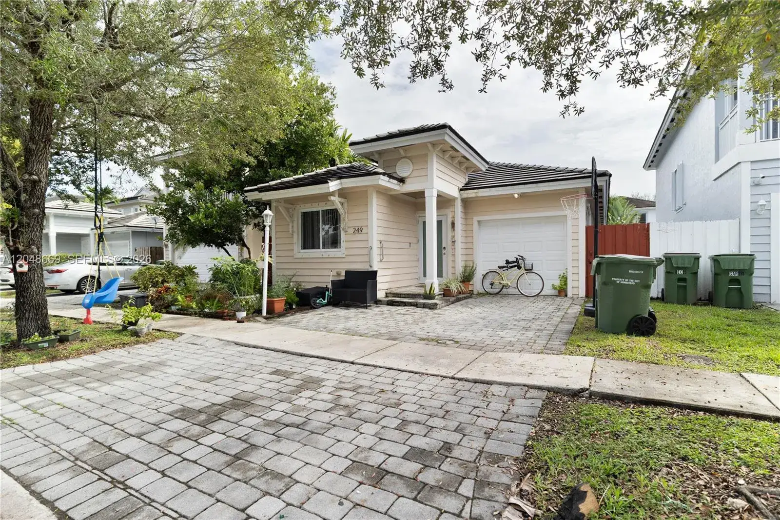 3 bedroom 2 bath Residential for sale at 249 SE 32nd Ave, Homestead FL 33033